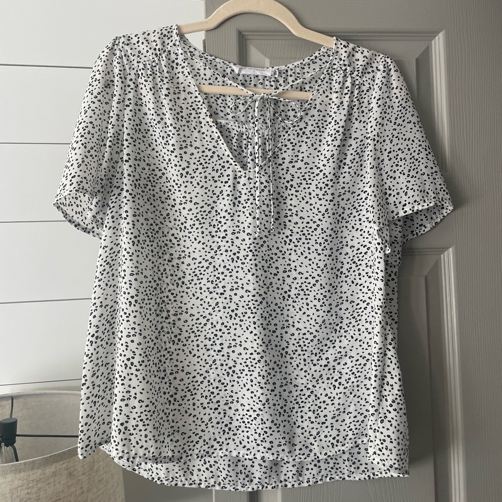 Ditzy cheetah print blouse tie detail